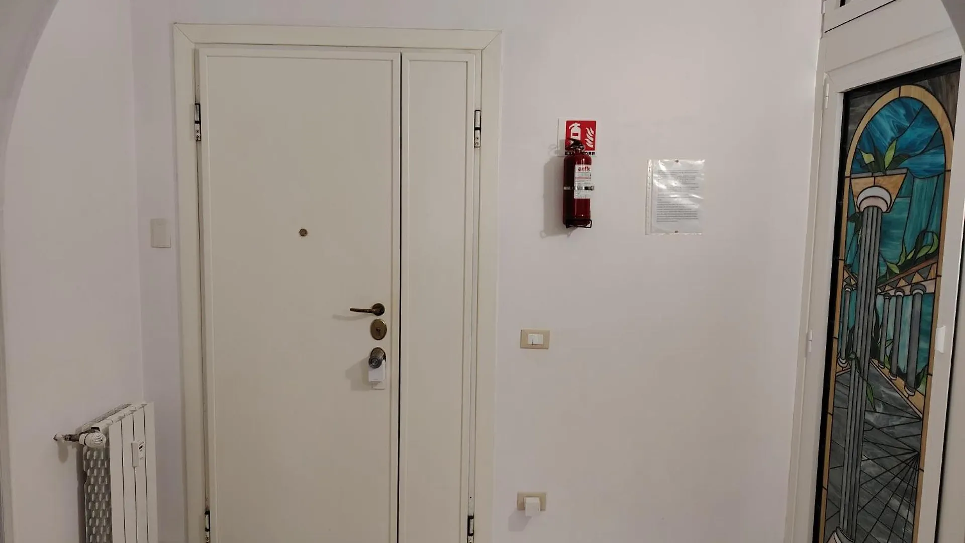 Regina Di Cuori Apartment Rome Italy